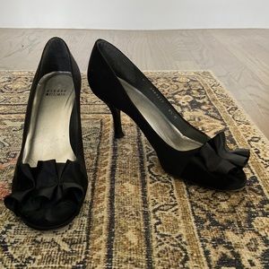 Stuart Weitzman Black Pumps